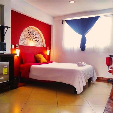 Suites Aldama โทลุกา ภายนอก รูปภาพ